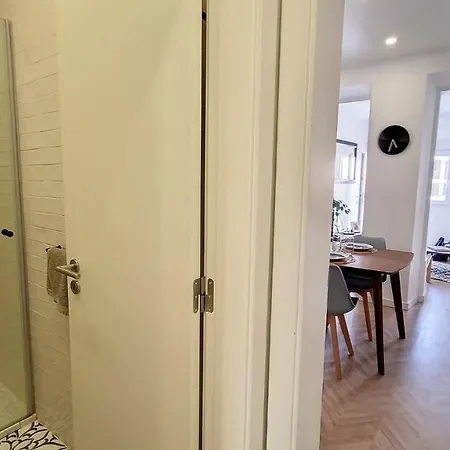 Spacious Terrace Flat Near Graca And Alfama Διαμέρισμα Lisboa